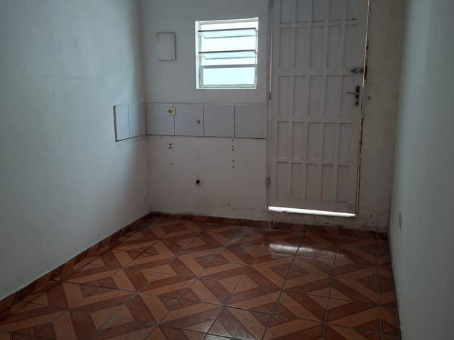 Casa com 50m² 1 quarto e 2 banheiros, para alugar, no bairro Conjunto Promorar Raposo Tavares em São Paulo
