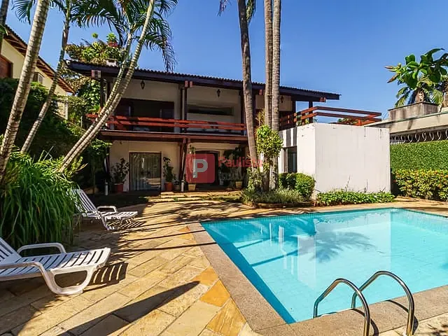 Casa com 696m² 4 quartos e 6 banheiros, à venda, no bairro Alto de Pinheiros em São Paulo