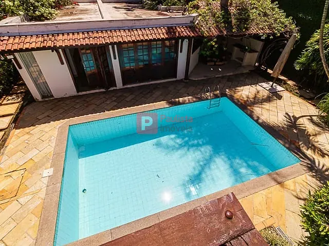 Casa com 696m² 4 quartos e 6 banheiros, à venda, no bairro Alto de Pinheiros em São Paulo