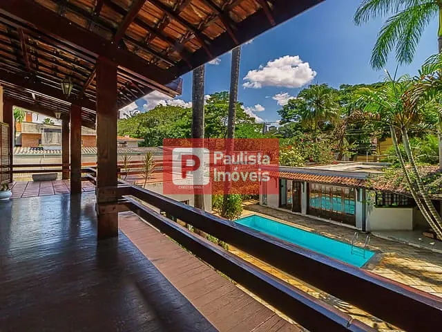 Casa com 696m² 4 quartos e 6 banheiros, à venda, no bairro Alto de Pinheiros em São Paulo