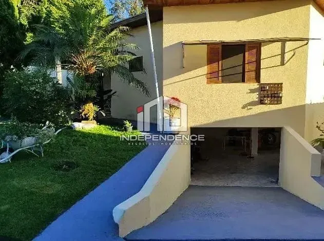 Casa, 2 quartos, 187 m² - Foto 1