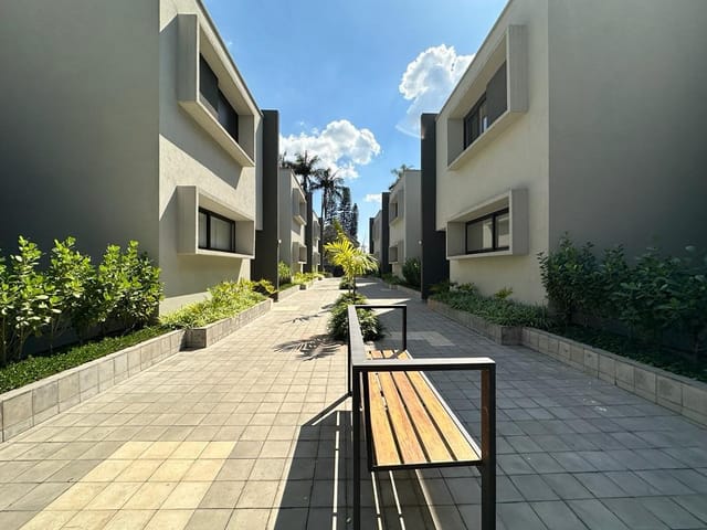 Casa com 401m² 4 quartos e 6 banheiros, à venda, no bairro Campo Belo em São Paulo