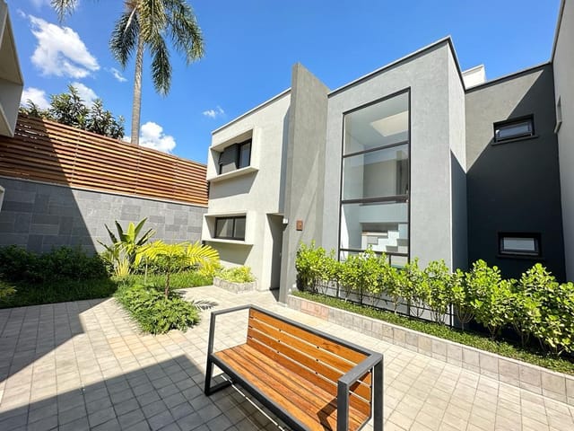 Casa com 401m² 4 quartos e 6 banheiros, à venda, no bairro Campo Belo em São Paulo