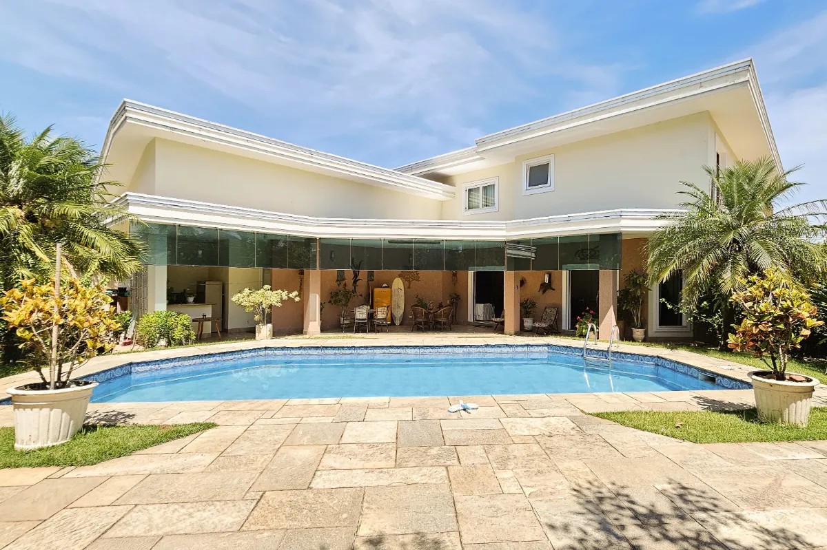 Casa no condomínio Residencial Melville para venda com 5 quartos, sendo 4 suítes, 462m²