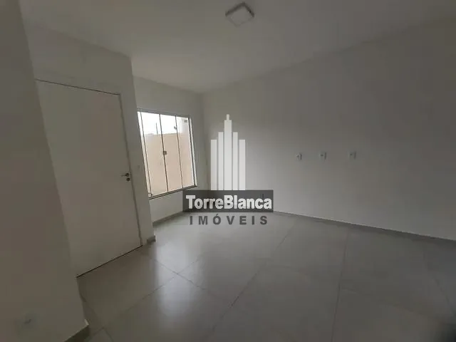 Casa com 58m² 2 quartos e 1 banheiro, para alugar, no bairro Cará- Cará em Ponta Grossa