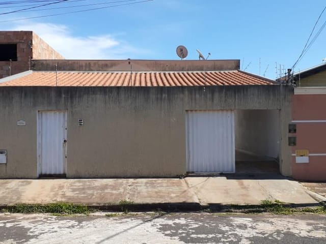 Foto do Casa - Casa com 2 dormitórios à venda, 141 m² por R$ 180.000,00 - Beija-Flor II - Uberaba/MG | ZUCATO IMOBILIARIA LTDA