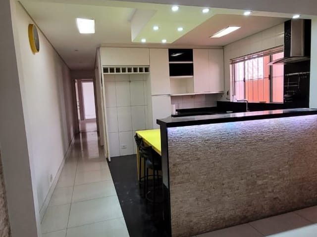 Casa com 208m² 2 quartos e 2 banheiros, à venda, no bairro Quitaúna em Osasco