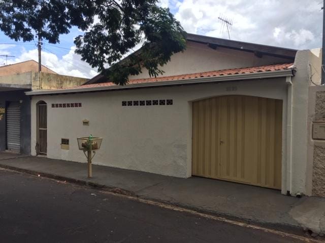 Foto do Casa - Casa com 3 dormitórios à venda, 190 m² por R$ 260.000,00 - Boa Vista - Uberaba/MG | ZUCATO IMOBILIARIA LTDA