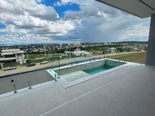 Casa com 330m² 3 quartos e 2 banheiros, à venda, no bairro Loteamento Terras Alpha São José dos Campos em São José dos Campos