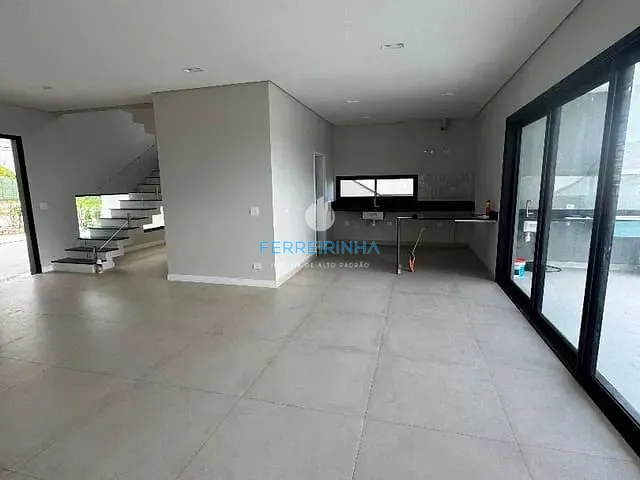 Casa com 330m² 3 quartos e 2 banheiros, à venda, no bairro Loteamento Terras Alpha São José dos Campos em São José dos Campos