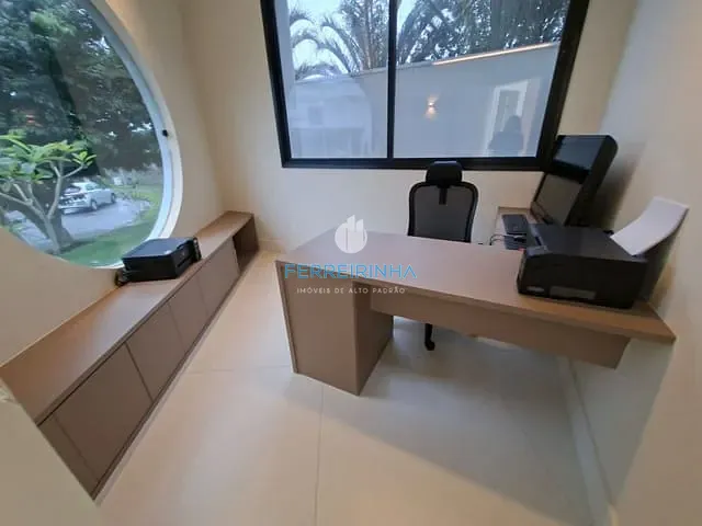 Casa com 562m² 4 quartos e 5 banheiros, à venda, no bairro Jardim do Golfe em São José dos Campos