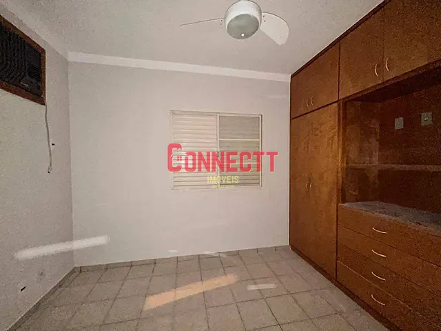 Casa com 323m² 3 quartos e 1 banheiro, à venda, no bairro Jardim Manoel Penna em Ribeirão Preto