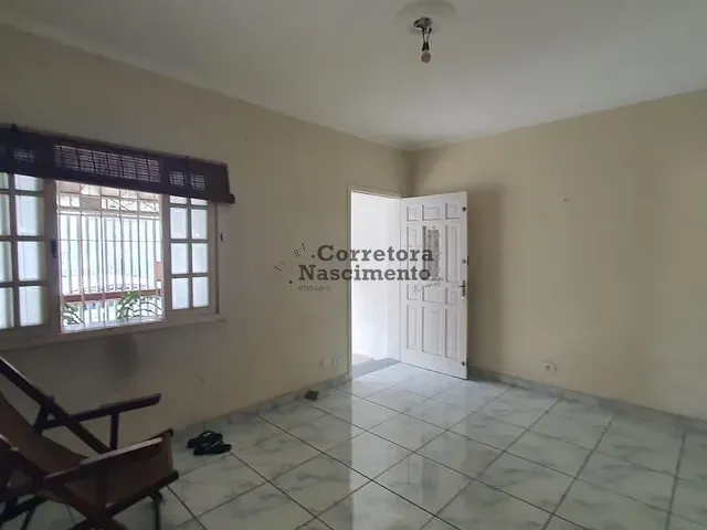 Casa com 160m² 2 quartos e 1 banheiro, à venda, no bairro Centro em Jacareí