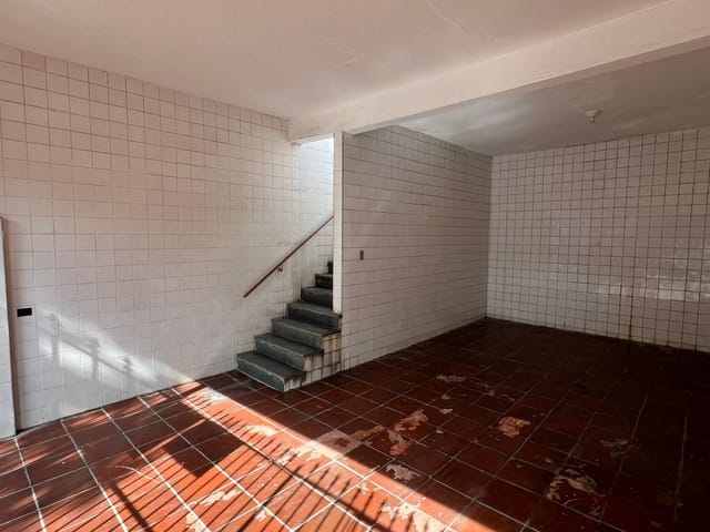 Casa com 120m² 3 quartos e 2 banheiros, para alugar, no bairro Vila Osasco em Osasco