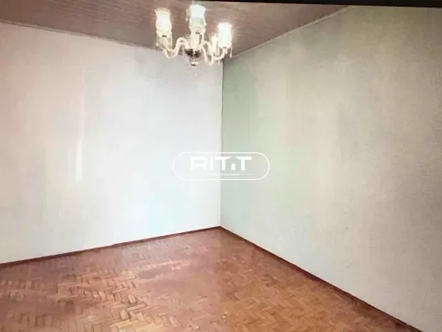 Casa com 283m² 3 quartos e 1 banheiro, à venda, no bairro Vila Santana em Valinhos