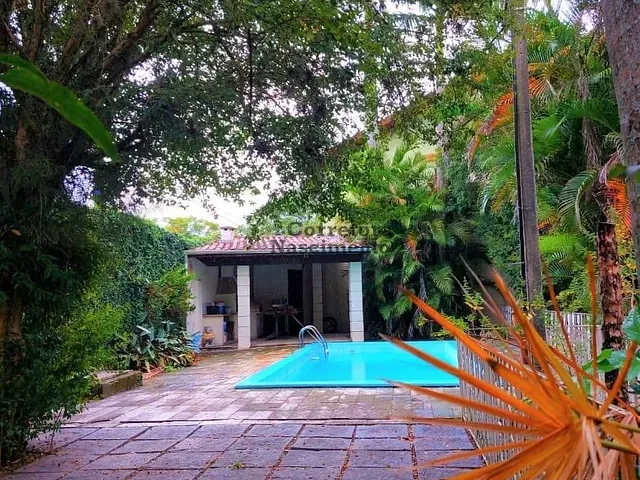Casa com 780m² 4 quartos e 4 banheiros, à venda, no bairro Jardim Siesta em Jacareí