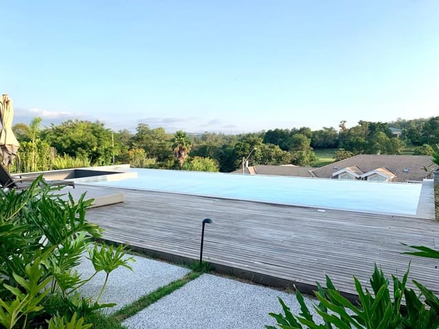 Casa com 2100m² 5 quartos e 7 banheiros, à venda ou para alugar, no bairro Condomínio Terras de São José em Itu