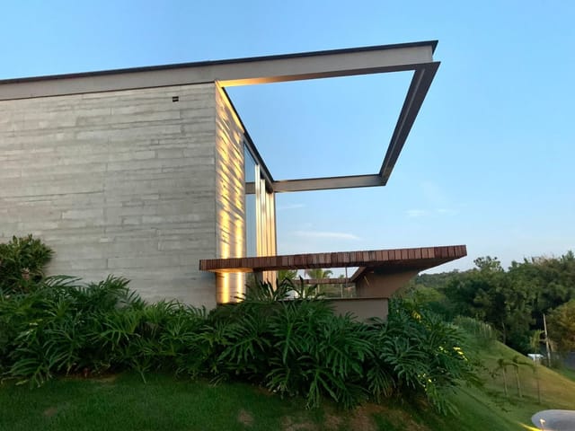 Casa com 2100m² 5 quartos e 7 banheiros, à venda ou para alugar, no bairro Condomínio Terras de São José em Itu
