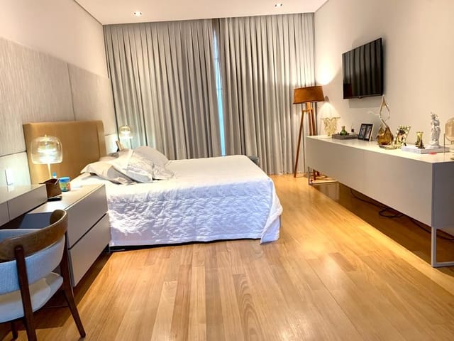 Casa com 2100m² 5 quartos e 7 banheiros, à venda ou para alugar, no bairro Condomínio Terras de São José em Itu