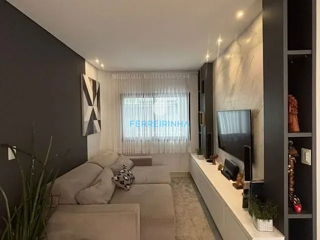 Casa com 253m² 4 quartos e 5 banheiros, à venda, no bairro Urbanova em São José dos Campos