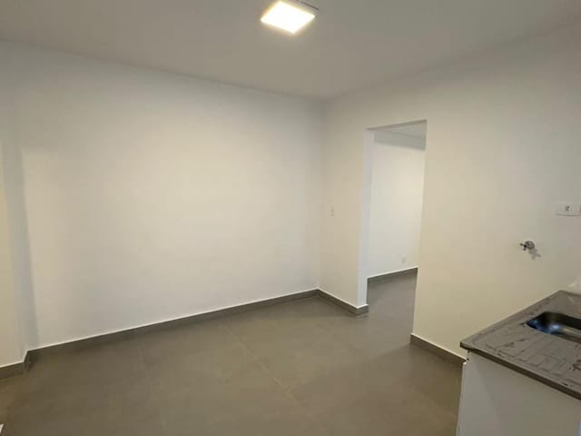 Casa com 274m², para alugar, no bairro Vila Sônia em São Paulo