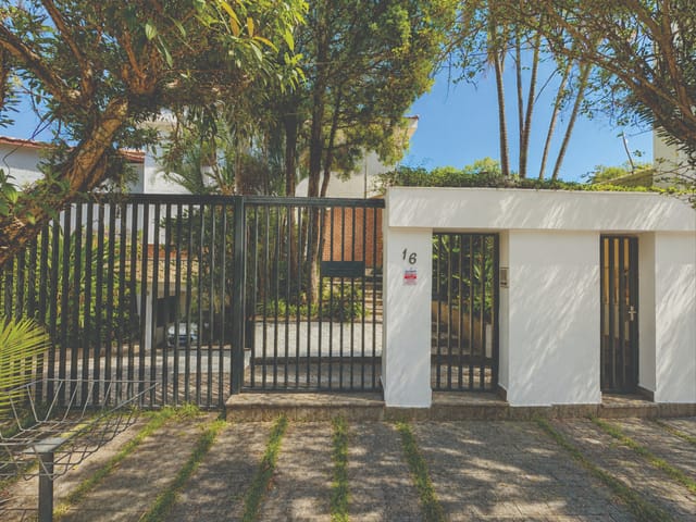 Casa com 551m² 5 quartos e 6 banheiros, à venda, no bairro Parque dos Príncipes em São Paulo