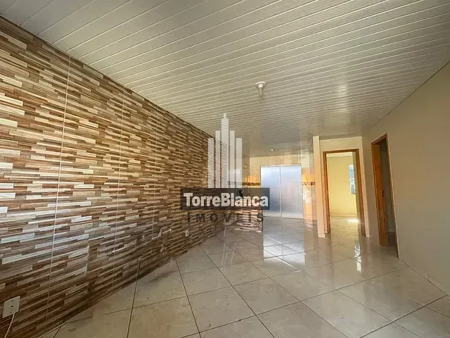 Casa com 70m² 3 quartos e 1 banheiro, para alugar, no bairro Contorno em Ponta Grossa
