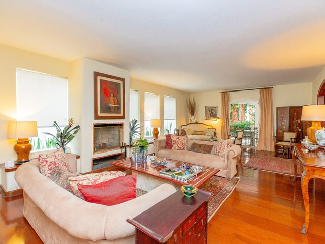 Casa com 641m² 4 quartos e 7 banheiros, à venda, no bairro Jardim Leonor em São Paulo