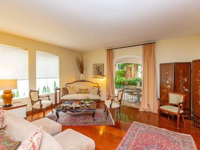 Casa com 641m² 4 quartos e 7 banheiros, à venda, no bairro Jardim Leonor em São Paulo
