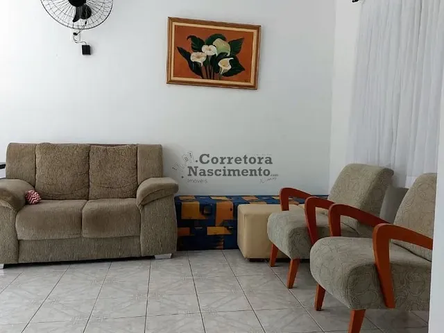 Casa com 250m² 2 quartos e 2 banheiros, à venda, no bairro Jardim Santa Maria em Jacareí