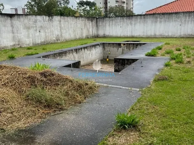 Casa com 827m² 4 quartos e 5 banheiros, à venda, no bairro Urbanova em São José dos Campos