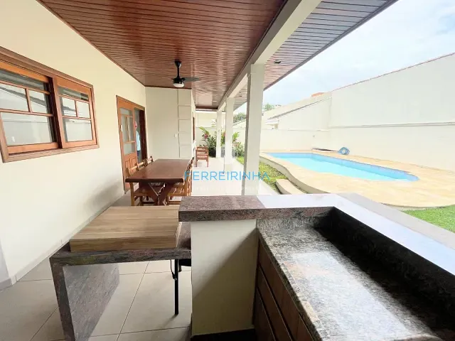 Casa com 450m² 4 quartos e 5 banheiros, para alugar, no bairro Conjunto Residencial Esplanada do Sol em São José dos Campos