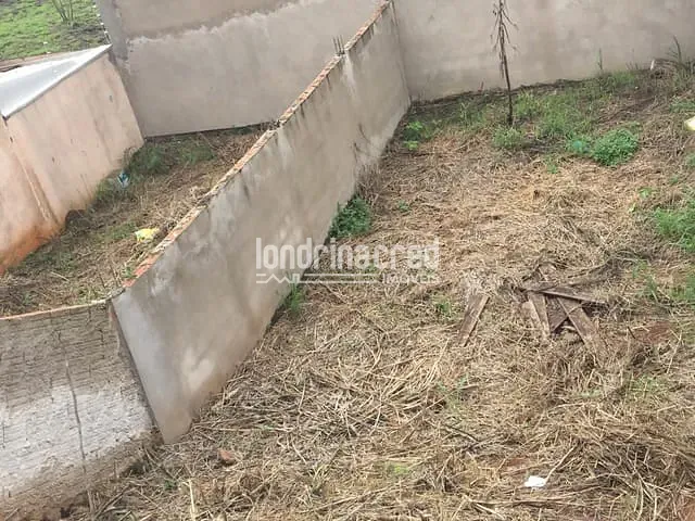 Casa 3 quartos e 1 banheiro, à venda, no bairro Parque Leblon em Londrina