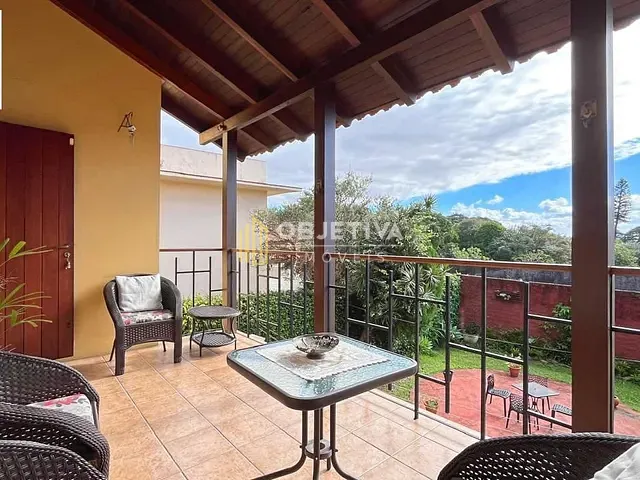 Casa 3 quartos e 4 banheiros, à venda, no bairro Tristeza em Porto Alegre