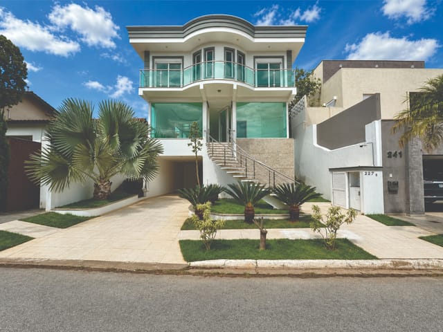 Casa com 442m² 5 quartos e 6 banheiros, à venda, no bairro São Paulo II em Cotia