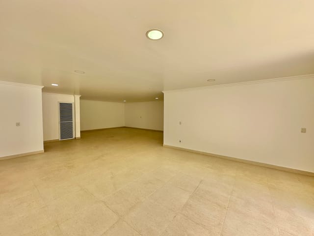 Casa com 442m² 5 quartos e 6 banheiros, à venda, no bairro São Paulo II em Cotia