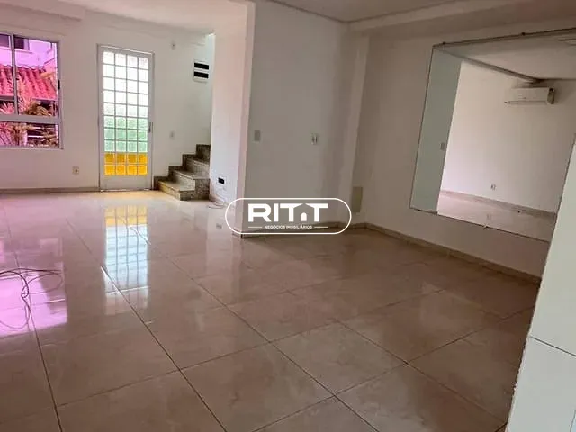 Casa com 100m² 2 quartos e 3 banheiros, à venda, no bairro Jardim Interlagos em Hortolândia
