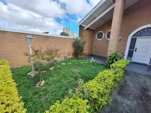Casa com 390m² 3 quartos e 3 banheiros, à venda, no bairro Jardim Siesta em Jacareí