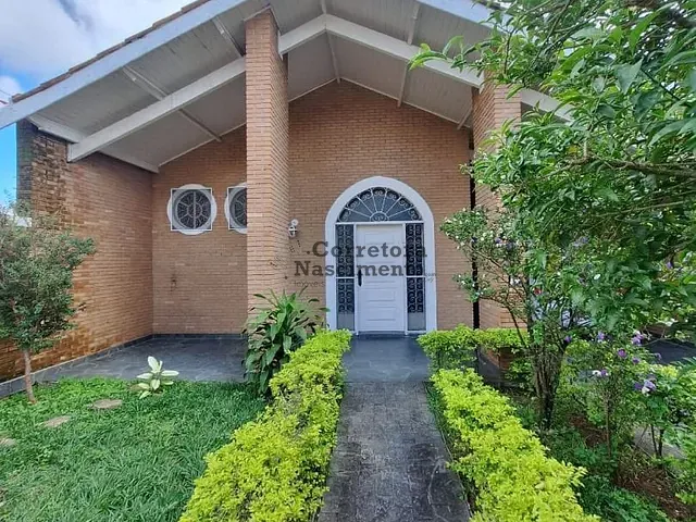 Casa com 390m² 3 quartos e 3 banheiros, à venda, no bairro Jardim Siesta em Jacareí