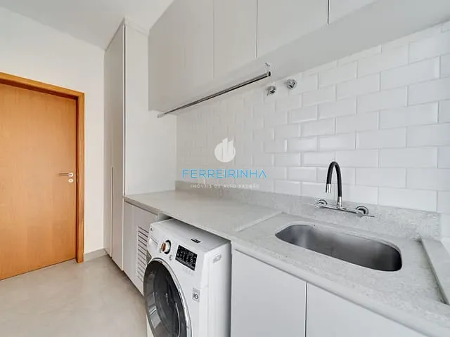 Casa com 600m² 5 quartos e 5 banheiros, à venda, no bairro São José dos Campos em São José dos Campos