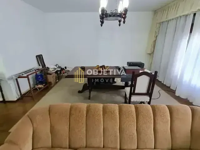 Casa 3 quartos e 2 banheiros, à venda, no bairro Partenon em Porto Alegre