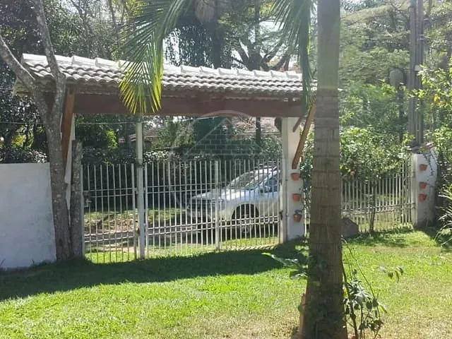 Casa com 580m² 3 quartos e 3 banheiros, à venda ou para alugar, no bairro Jardim das Palmeiras (Zona Sul) em São Paulo