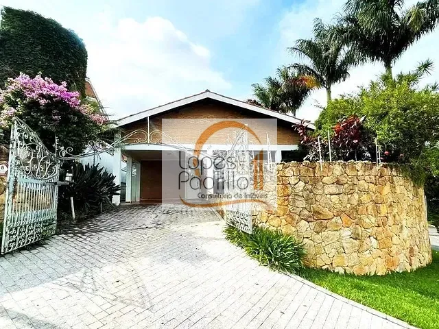 Casa com 702m² 4 quartos e 4 banheiros, à venda, no bairro Jardim Itaperi em Atibaia