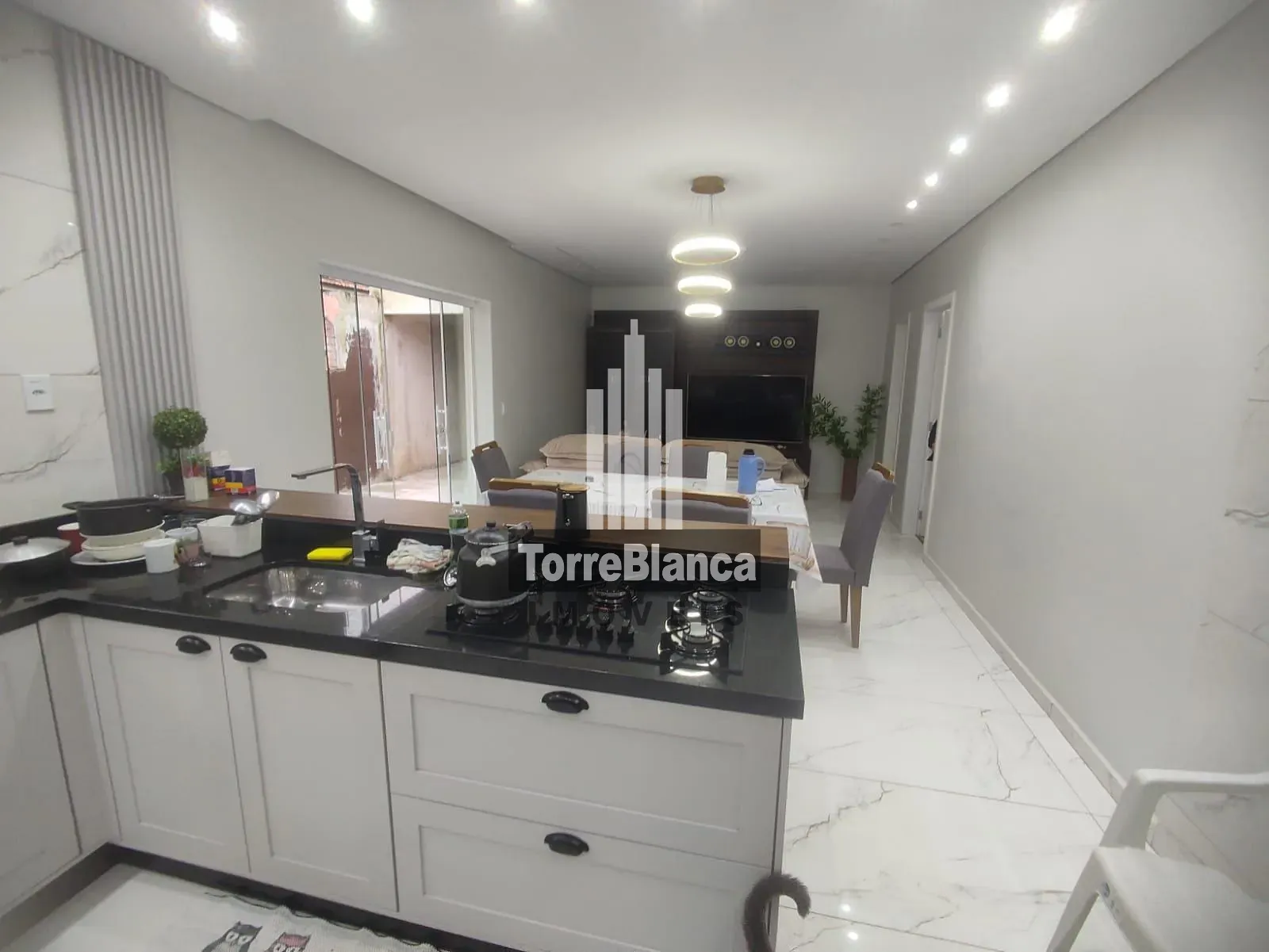 Casa, 2 quartos, 200 m² - Foto 9