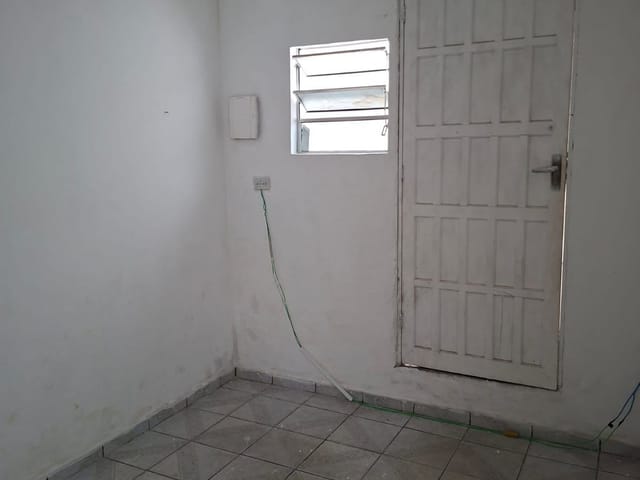 Casa com 50m² 1 quarto e 1 banheiro, para alugar, no bairro Conjunto Promorar Raposo Tavares em São Paulo