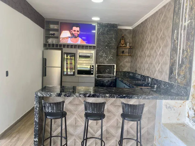 Casa com 1400m² 3 quartos e 4 banheiros, à venda, no bairro Granjas Rurais Reunidas São Judas Tadeu em Taubaté