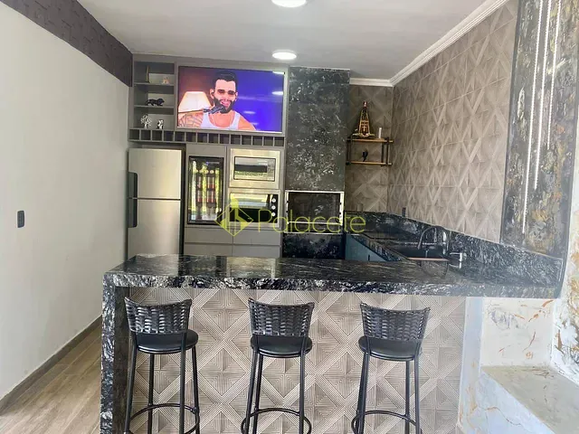 Casa com 1400m² 3 quartos e 4 banheiros, à venda, no bairro Granjas Rurais Reunidas São Judas Tadeu em Taubaté