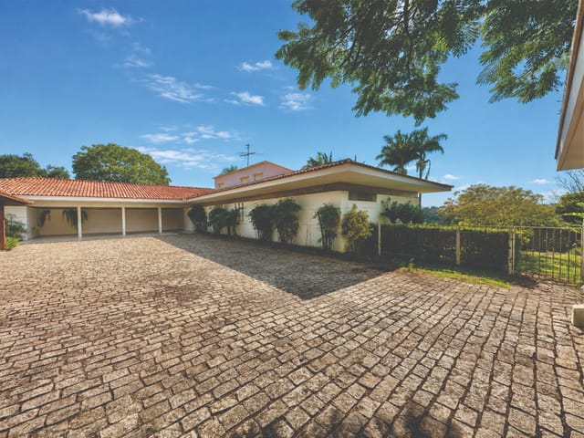 Casa com 2352m² 4 quartos e 6 banheiros, à venda, no bairro Palos Verdes em Carapicuíba