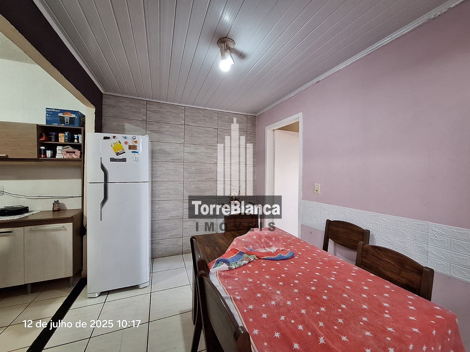 Casa à venda com 3 quartos, 70m² - Foto 8