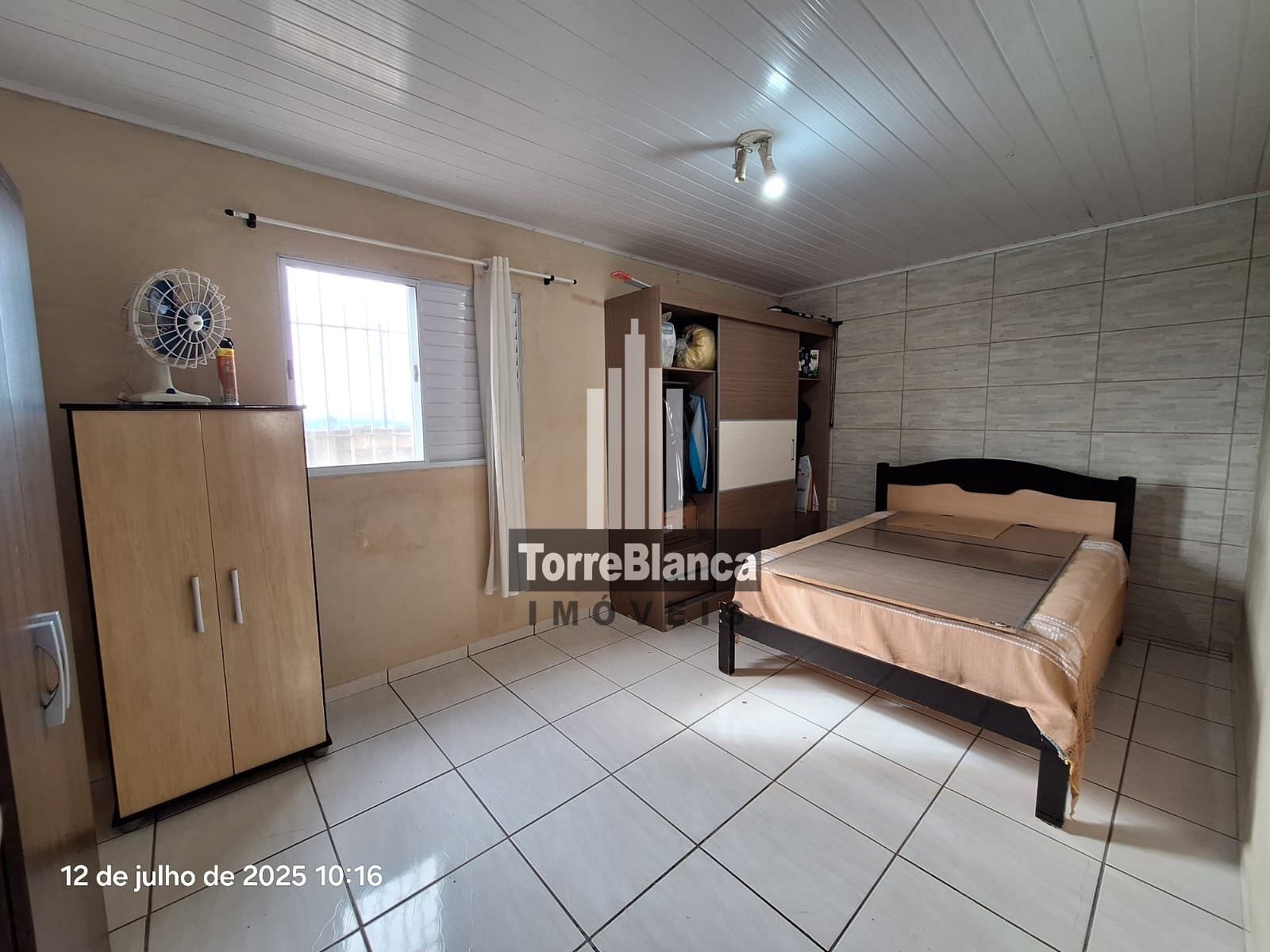 Casa à venda com 3 quartos, 70m² - Foto 13